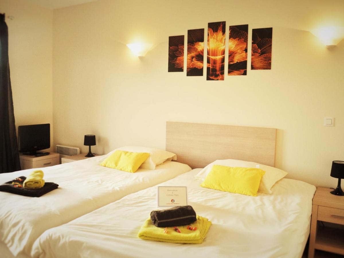 Cintray Parc Residence Breteuil-sur-Iton Екстериор снимка