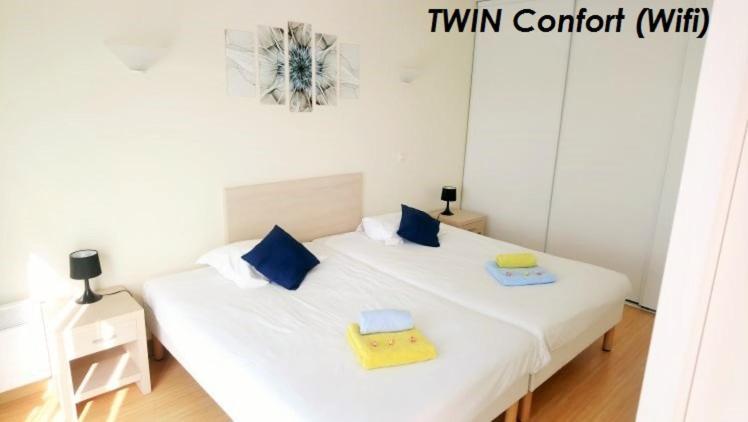 Cintray Parc Residence Breteuil-sur-Iton Екстериор снимка