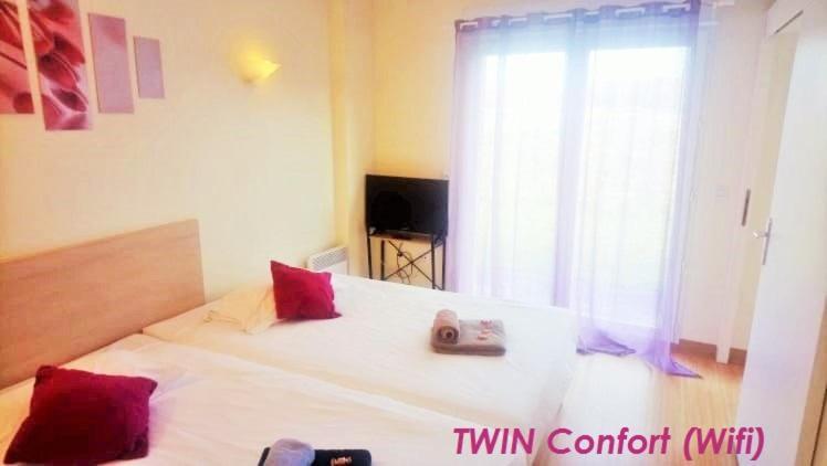 Cintray Parc Residence Breteuil-sur-Iton Екстериор снимка