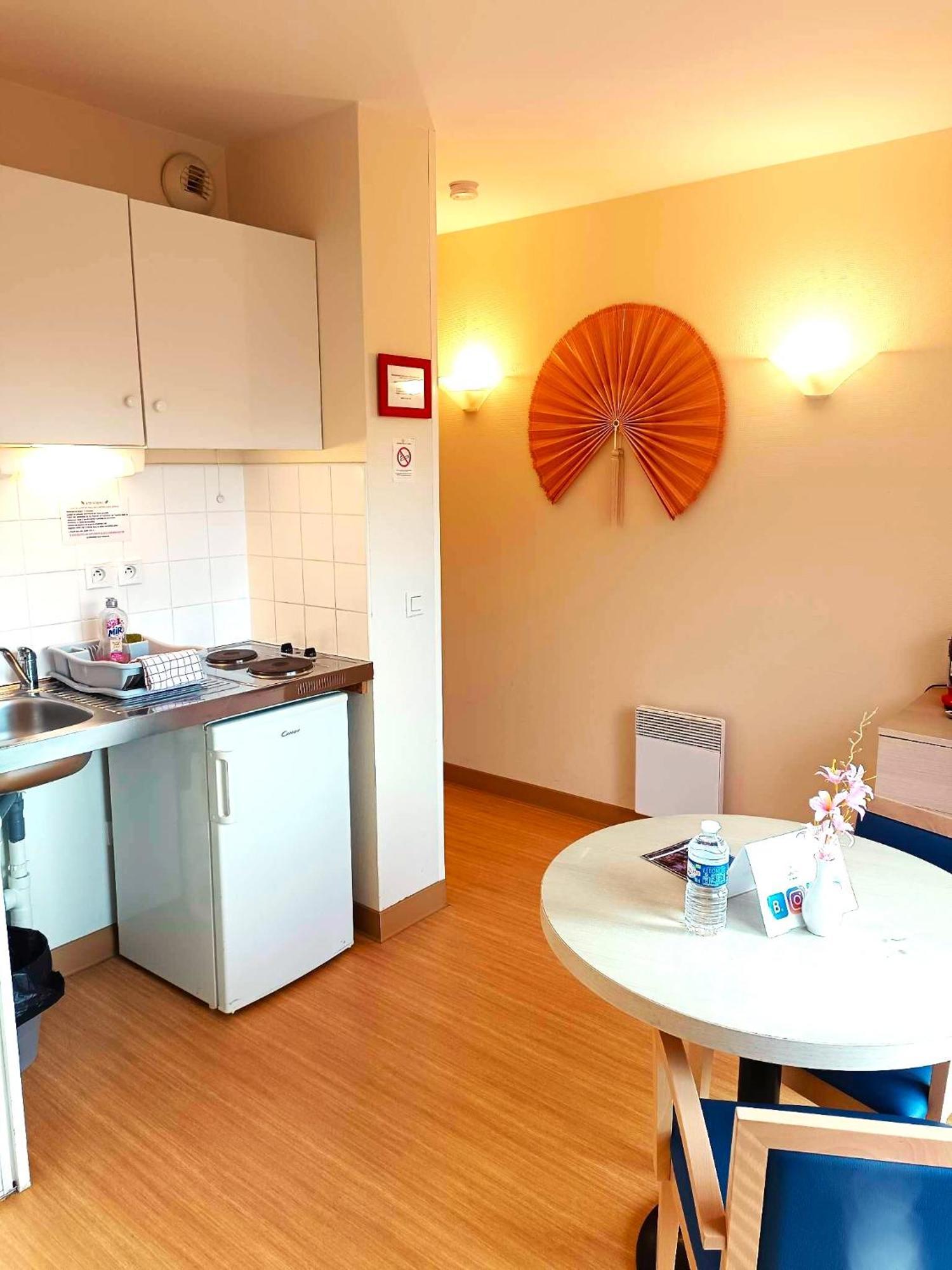 Cintray Parc Residence Breteuil-sur-Iton Екстериор снимка