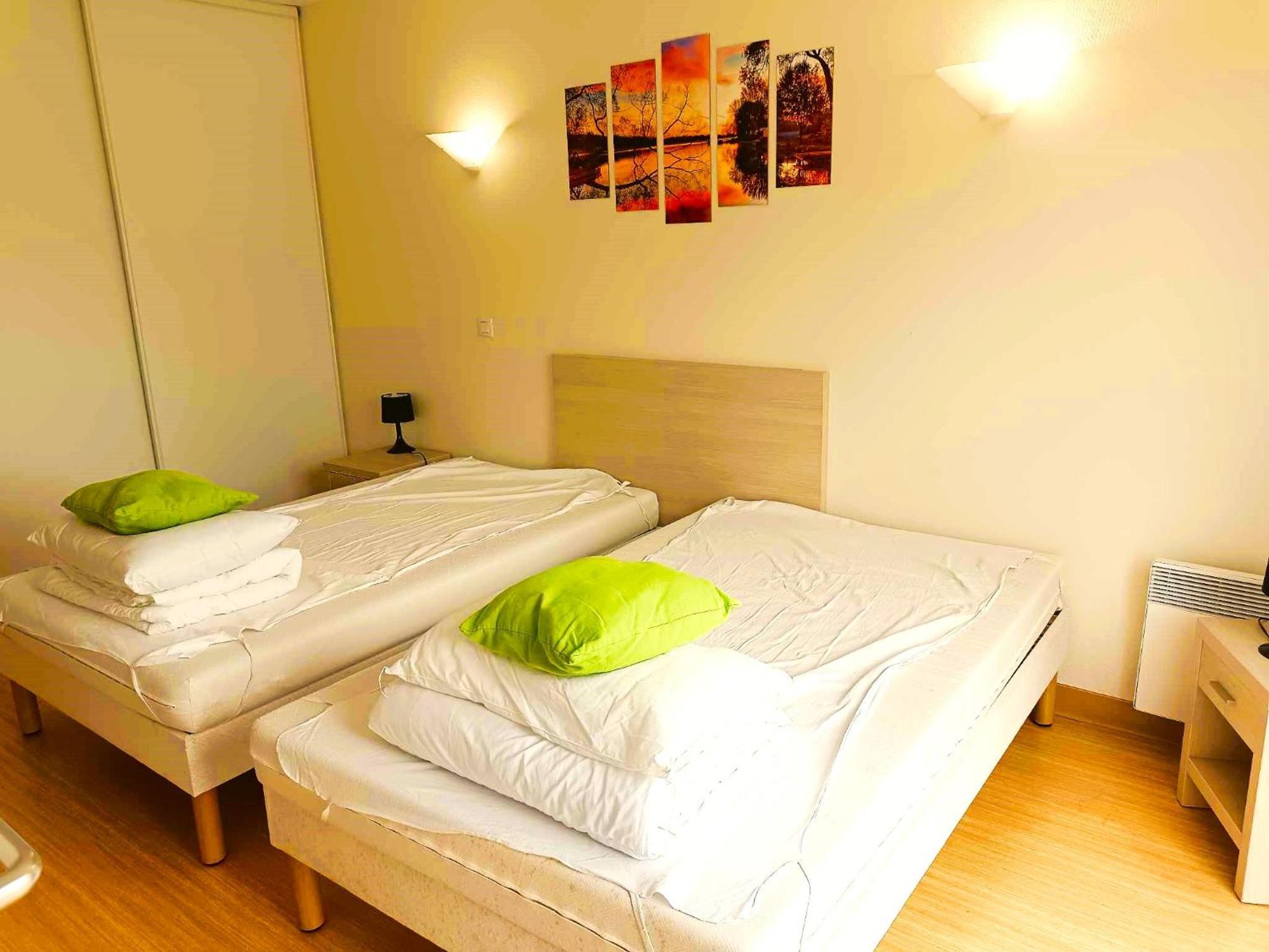Cintray Parc Residence Breteuil-sur-Iton Екстериор снимка